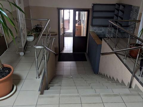 комерційна за адресою Предславинська вул., 34Б