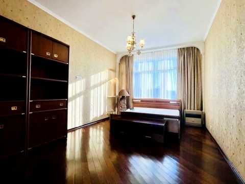 квартира по адресу Круглоуниверситетская ул., 3-5