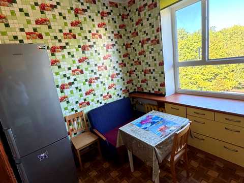 квартира за адресою Івана Мазепи вул. (Щорса), 4