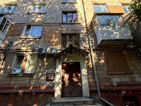 квартира за адресою Івана Мазепи вул. (Щорса), 4