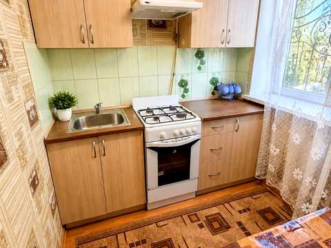квартира по адресу Космонавтів ул., 1