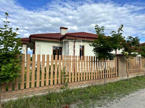 будинок за адресою Пилипа Орлика вул., 8
