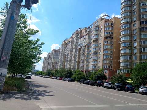 комерційна за адресою Микільсько-Слобідська вул., 4-В