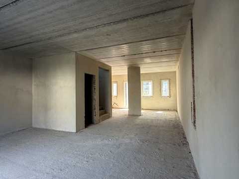 будинок за адресою с. Крихівці, Місячна вул., 3