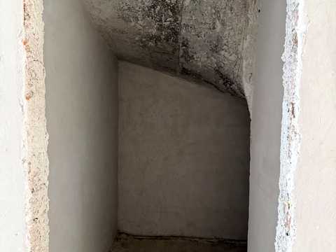 будинок за адресою с. Крихівці, Місячна вул., 3