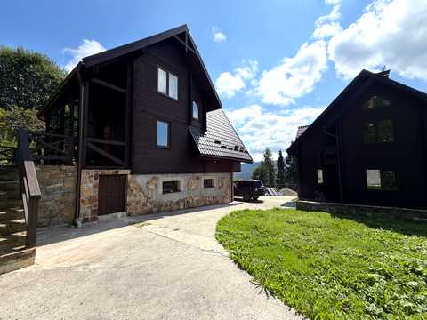комерційна за адресою Залізна сотння, 34