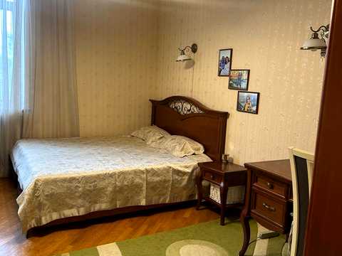 квартира по адресу Дмитрия Яворницкого просп. (Карла Маркса), 34