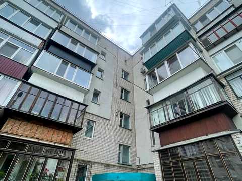 квартира за адресою Зарічанська вул., 52/2