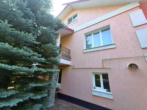 дом по адресу вулиця Заводська