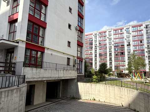 паркоместо по адресу Бастіонна ул., 7