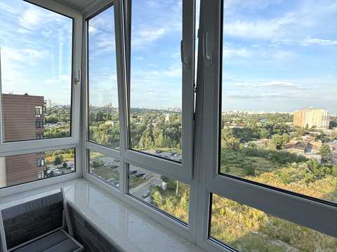 квартира за адресою Юнацька вул., 4