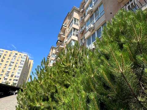 комерційна за адресою Владислава Бувалкіна вул., 58-Б