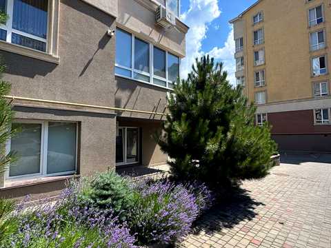 комерційна за адресою Владислава Бувалкіна вул., 58-Г 4/2
