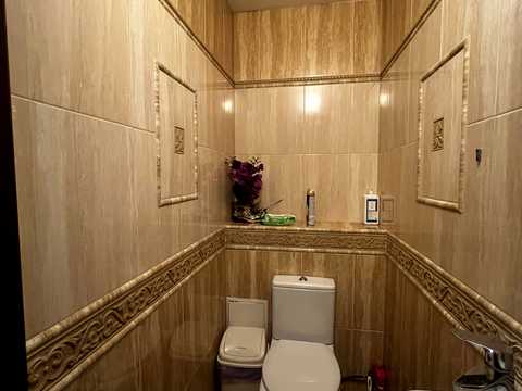 комерційна за адресою Луцьк, Липинського, 3