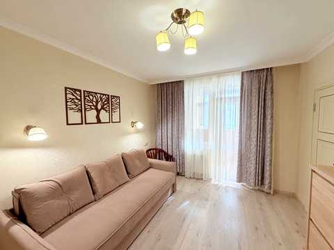 квартира за адресою В'ячеслава Чорновола вул., 27