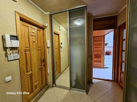 квартира за адресою Леся Сердюка вул. (Командарма Корка), 54