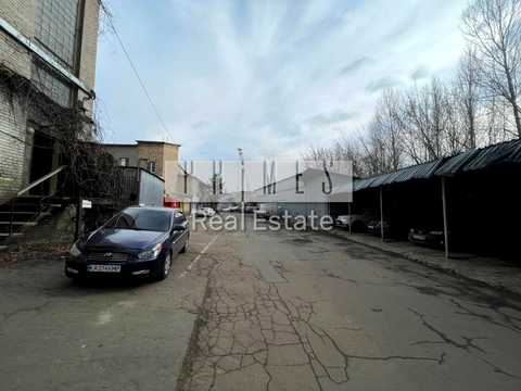 комерційна за адресою Івана Дзюби вул. (Сім'ї Сосніних), 3