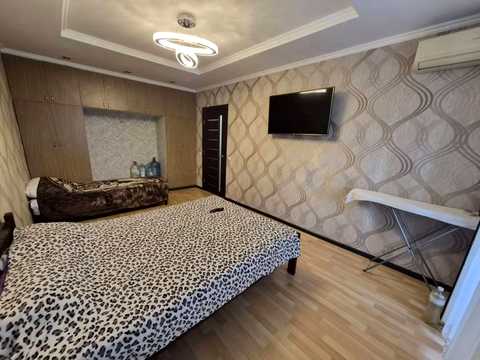квартира за адресою Миру просп. (Леніна), 25