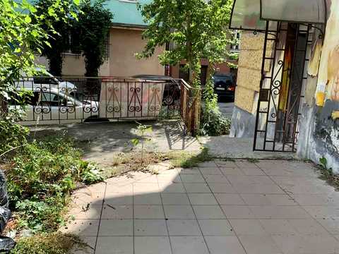 коммерческая по адресу Хорватская ул., 12