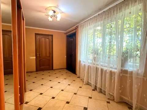 дом по адресу провулок Тихий