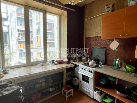 квартира за адресою Гіршмана вул., 18