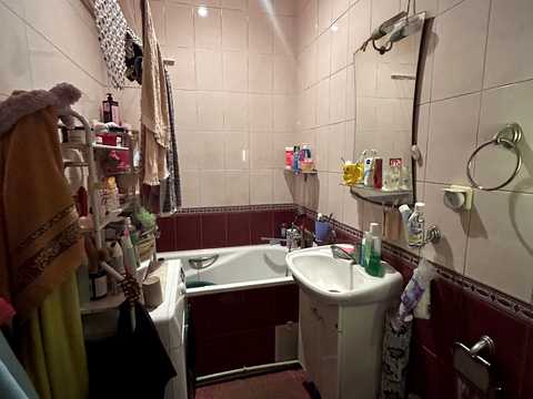 комерційна за адресою Одеса, Левітана вул., 80