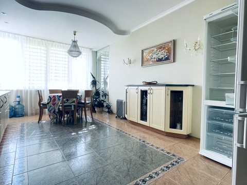 квартира за адресою Клінічна вул., 23/25