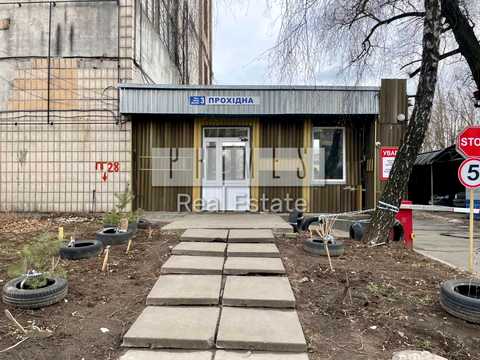 комерційна за адресою Івана Дзюби вул. (Сім'ї Сосніних), 3