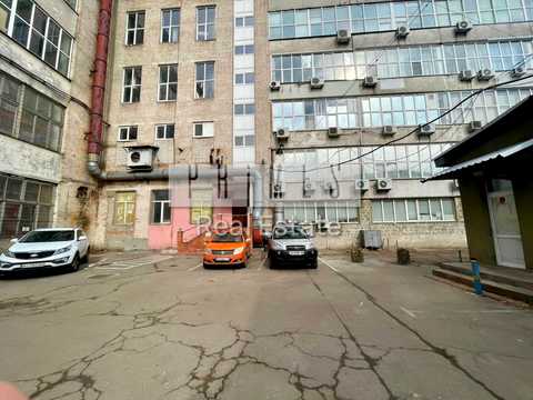комерційна за адресою Івана Дзюби вул. (Сім'ї Сосніних), 3