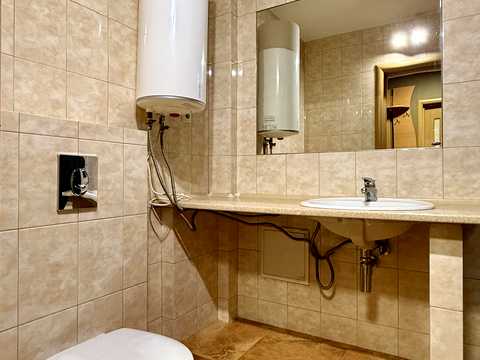 квартира за адресою Автокразівський бульв., 24