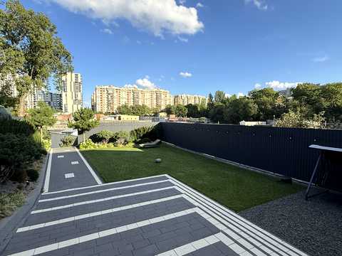 будинок за адресою Лук'яна Кобилиці вул.