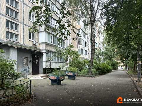 квартира за адресою Дегтярівська вул., 10
