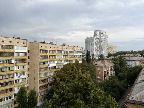 квартира за адресою Дегтярівська вул., 10