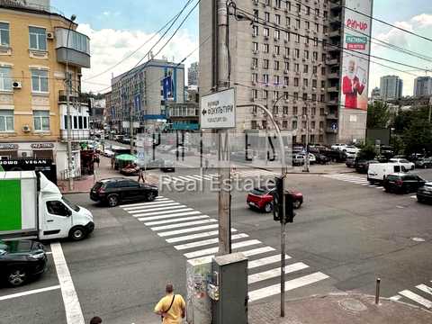 коммерческая по адресу Антоновича ул. (Горького), 50