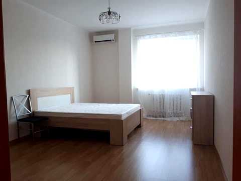 квартира за адресою Срібнокільська вул., 12