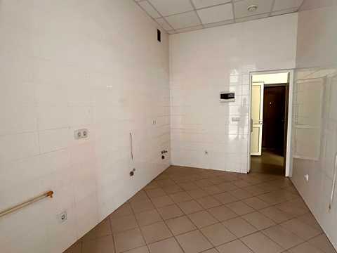 комерційна за адресою Гетьмана Мазепи вул., 35