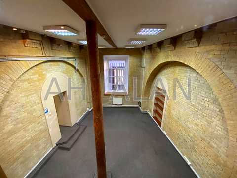 комерційна за адресою Київ, Рибальська вул., 22