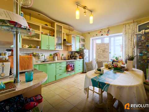 квартира за адресою Науки просп., 62-А