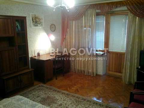 квартира за адресою Набережно-Хрещатицька вул., 11