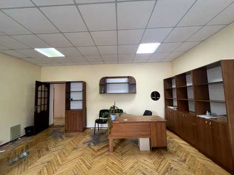 коммерческая по адресу Келецкая ул., 63