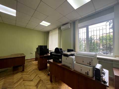 коммерческая по адресу Келецкая ул., 63