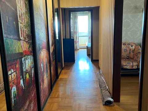 квартира за адресою Дарницький бульв., 8