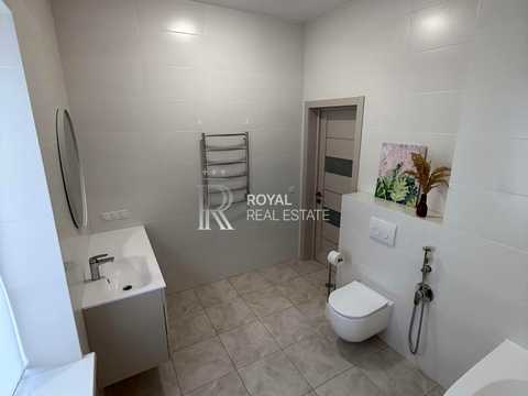 дом по адресу Свято-Покровская ул. (Ленина), 1