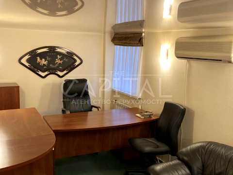коммерческая по адресу Антоновича ул. (Горького), 19/14