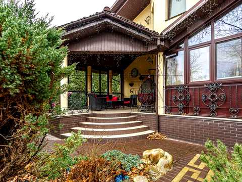 будинок за адресою с. Петропавлівське (Петровське), Лесі Українки