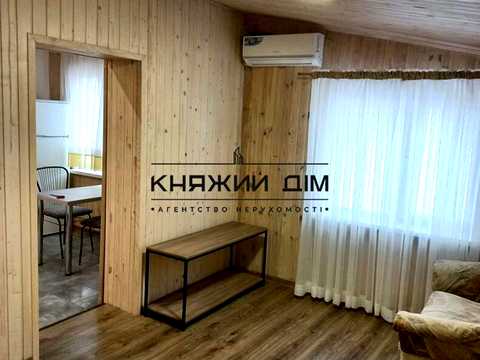 будинок за адресою 11-та вулиця Ентузіастів, 20