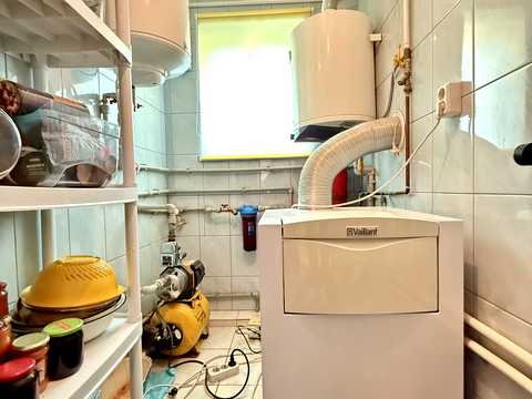 будинок за адресою Шкільна, 16а
