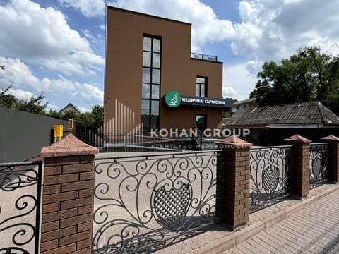 комерційна за адресою Гетьмана Мазепи вул. (Красовського), 25