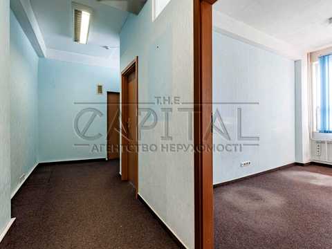 комерційна за адресою Степана Бандери просп. (Московський), 6