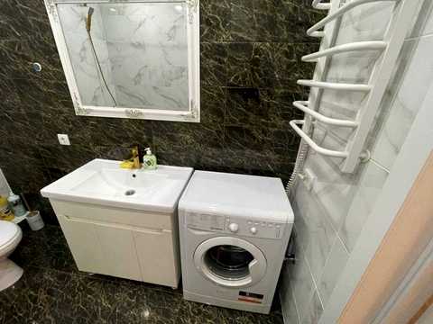квартира за адресою Виговського вул. (Суворова), 1-О